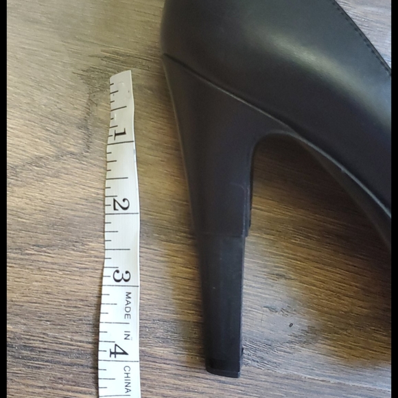 Chanel black pumps - Picture 11 of 12